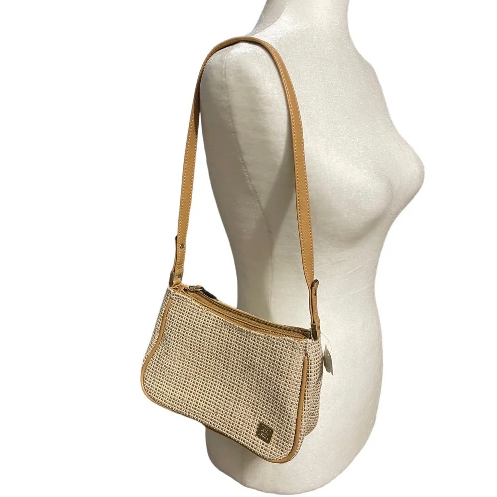 NEW Liz Claiborne woven/straw shoulder mini bag